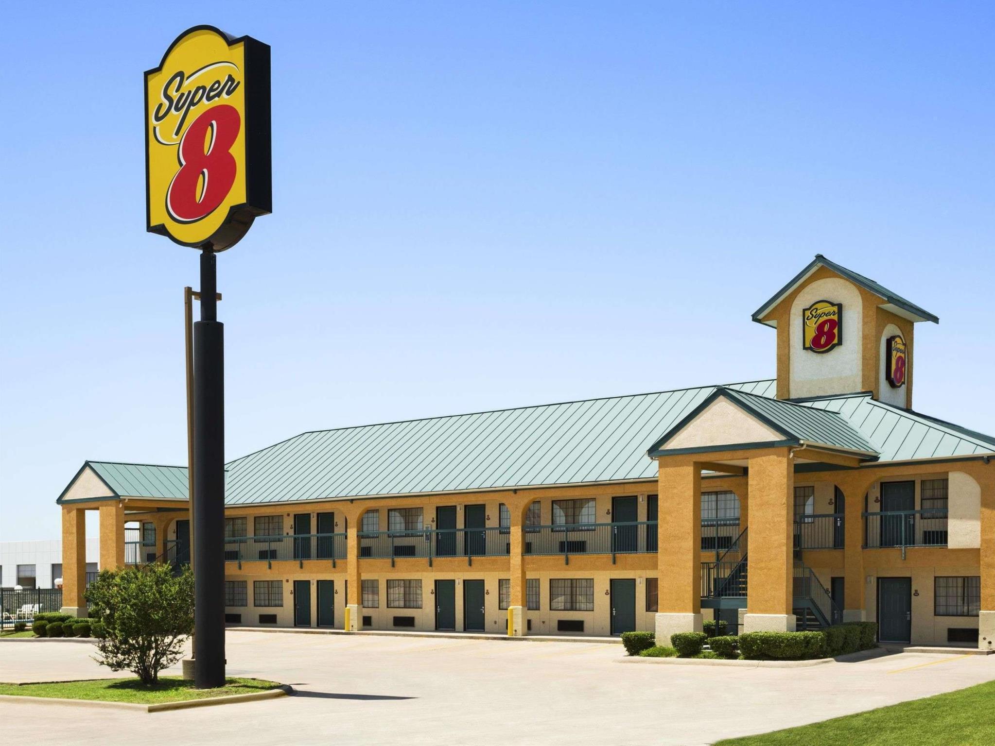 Мотель Super 8 By Wyndham Grand Prairie Southwest Экстерьер фото